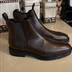 NWOT H&M Brown Leather Classic Chelsea Pull On Boots - Men’s Size 44 (10.5)